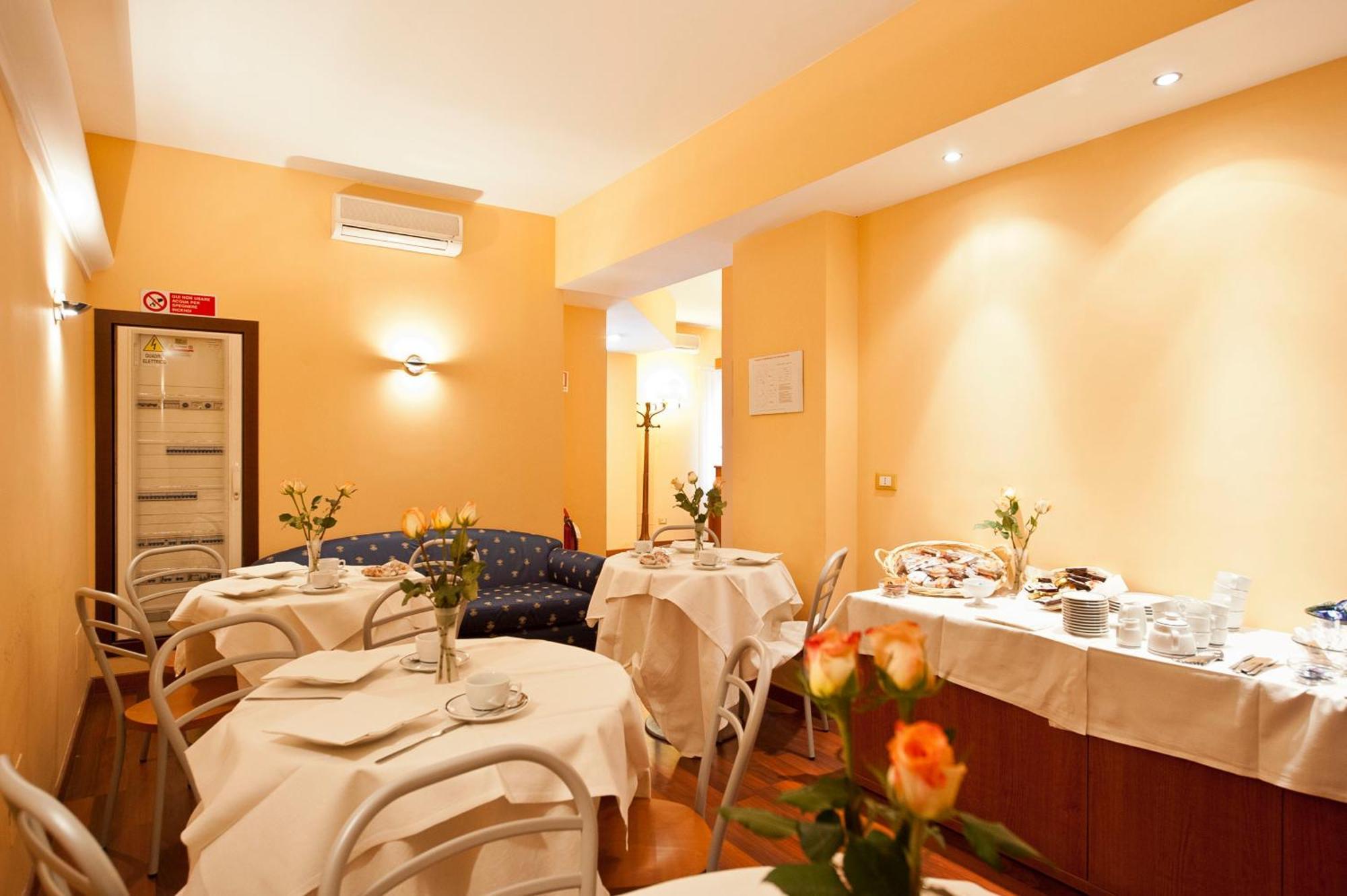 Hotel 4 Pini Ρώμη Εξωτερικό φωτογραφία