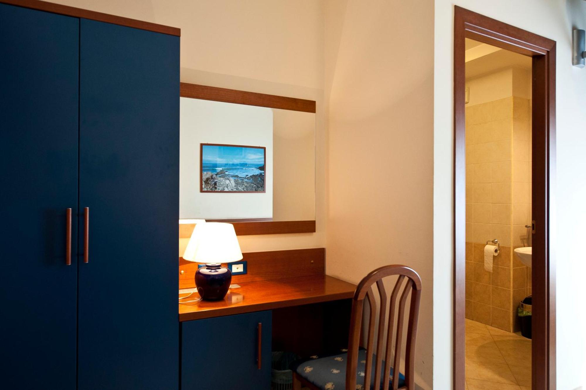 Hotel 4 Pini Ρώμη Εξωτερικό φωτογραφία