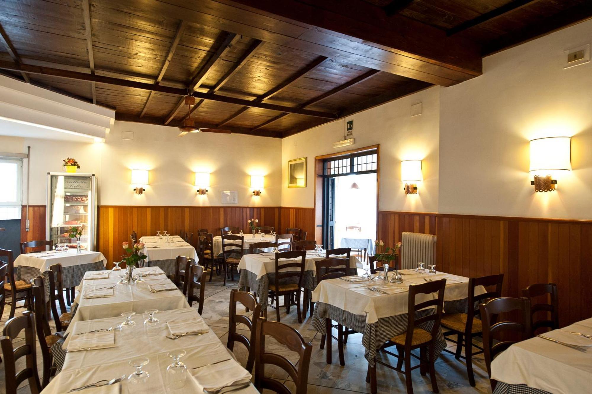 Hotel 4 Pini Ρώμη Εξωτερικό φωτογραφία